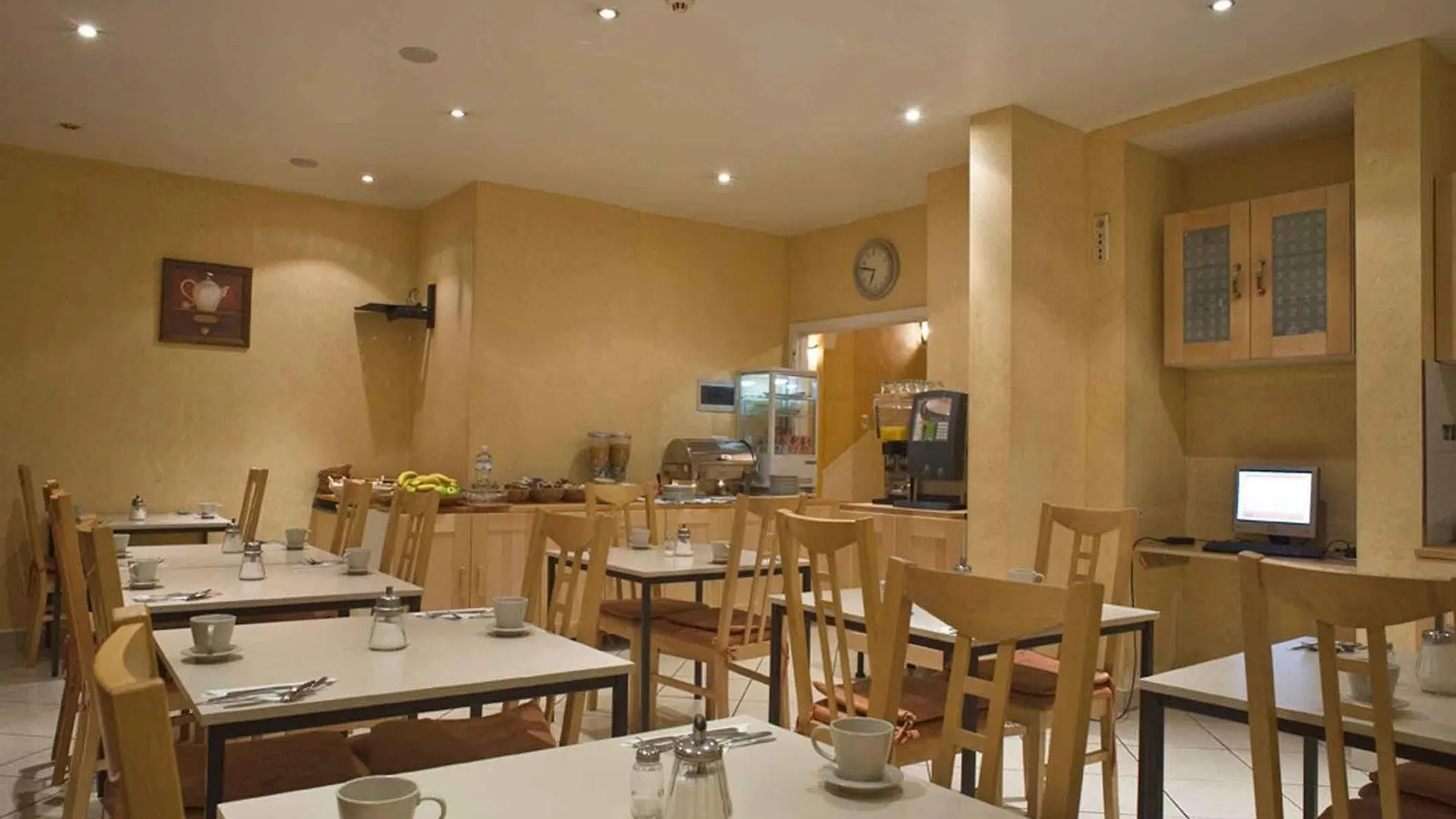 Hotel Plasky Schaerbeek 3*,  Бельгия